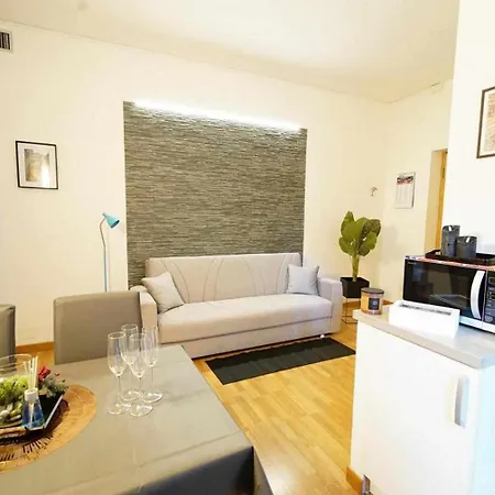 Destiny Home 4 - Borgo Venezia Apartment